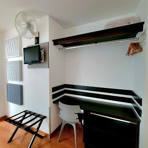 Habitación con 2 Camas Individuales